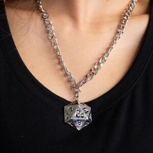 🎃 Dungeons & Dragons Heavy Chain with 3D Dice Charm Necklace